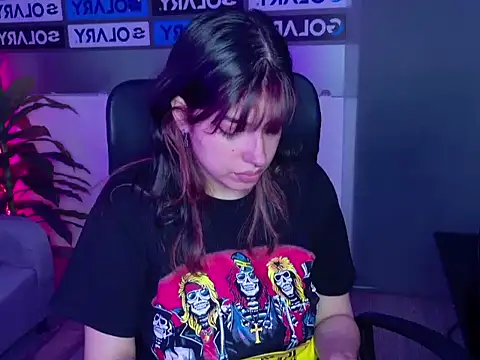 Violetta Swett  online show from November 2025 01:21:02 PM