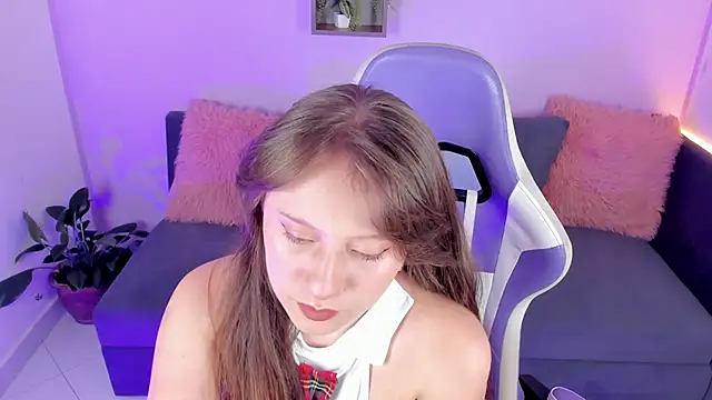 AliciaMoonx online show from November 2025 12:15:02 PM