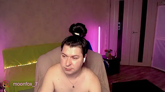 Snapshot of micromouse_mo chatting on February 2026 12:43:02 AM micromouse mo online show from February 2026 12:43:02 AM