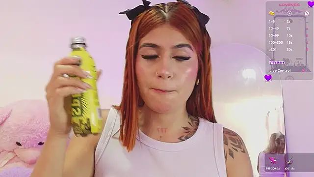 Snapshot of SoofiKiss chatting on March 2026 08:26:02 PM SoofiKiss online show from March 2026 08:26:02 PM