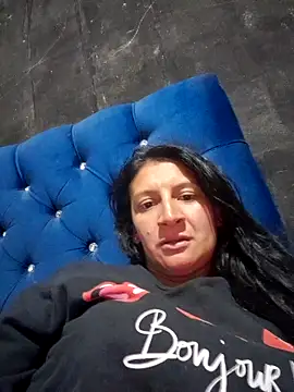 Snapshot of Lesli_14 chatting on November 2025 01:55:02 AM Lesli 14 online show from November 2025 01:55:02 AM