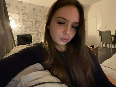 EllaStarrxxx online show from October 2025 09:47:02 PM