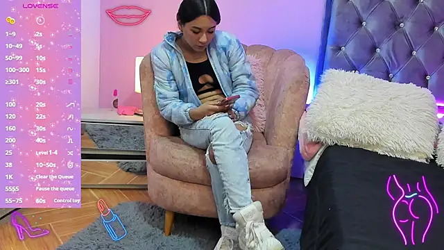 Lalitaswwet online show from November 2025 12:04:01 PM