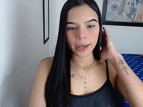 Snapshot of linnaskinyy chatting on October 2025 05:30:01 AM linnaskinyy online show from October 2025 05:30:01 AM