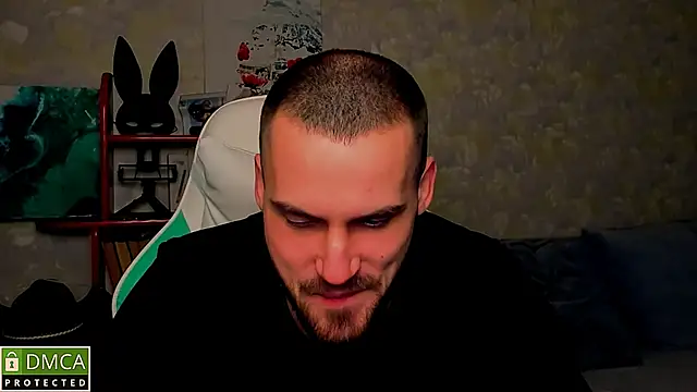 Iveraan online show from October 2025 02:18:01 PM