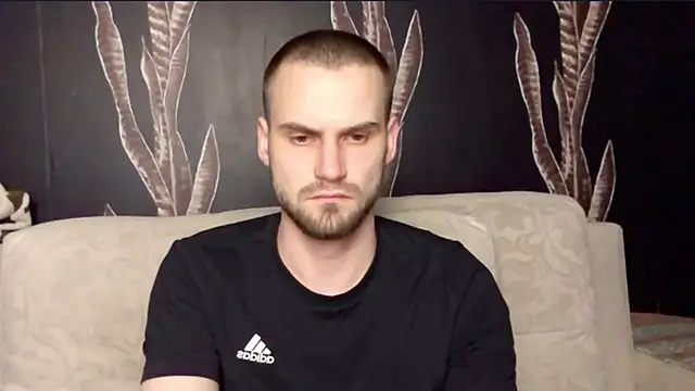 Iveraan online show from October 2025 06:29:02 PM