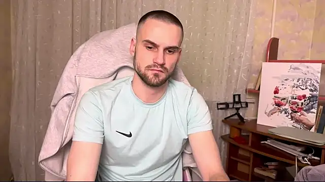 Iveraan online show from November 2025 07:28:01 PM