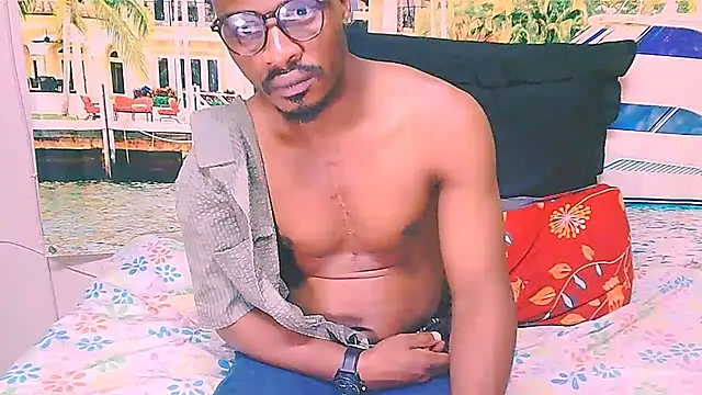 Snapshot of EbonyTiger69 chatting on April 2026 06:22:01 PM EbonyTiger69 online show from April 2026 06:22:01 PM