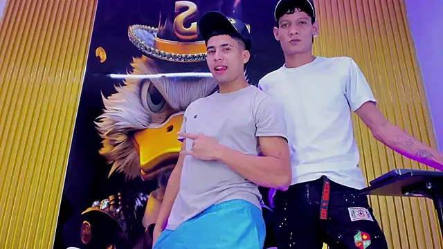 Play boys Hot2 online show from November 2025 12:05:02 PM