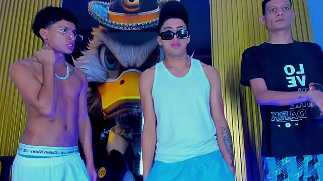 Play boys Hot2 online show from November 2025 07:07:01 AM