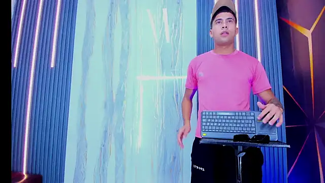 Play boys Hot2 online show from December 2025 07:52:02 PM