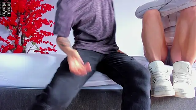 2 fire online show from November 2025 07:57:02 PM