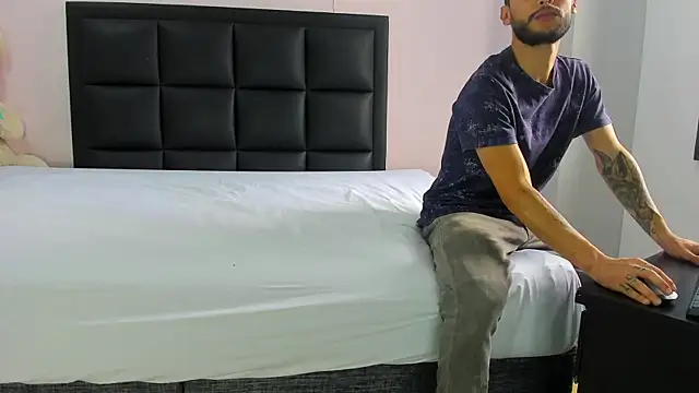 2 fire online show from December 2025 07:55:01 PM