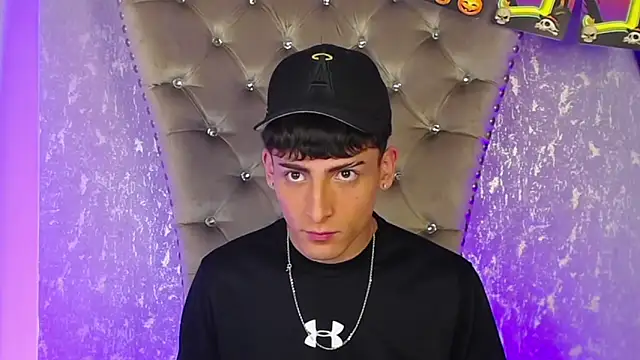 MateoMitchell online show from October 2025 10:10:01 PM