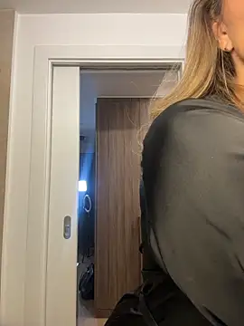 AvaMaddisson online show from February 2026 03:16:02 AM