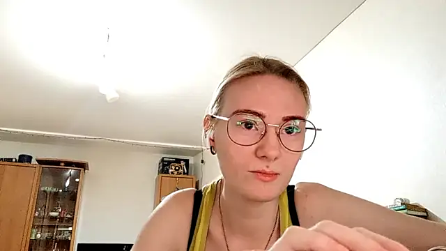  SwimmyGrl  online show from November 2025 01:14:02 PM