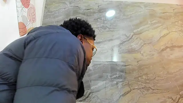 COMPTON 01 online show from October 2025 03:58:02 AM