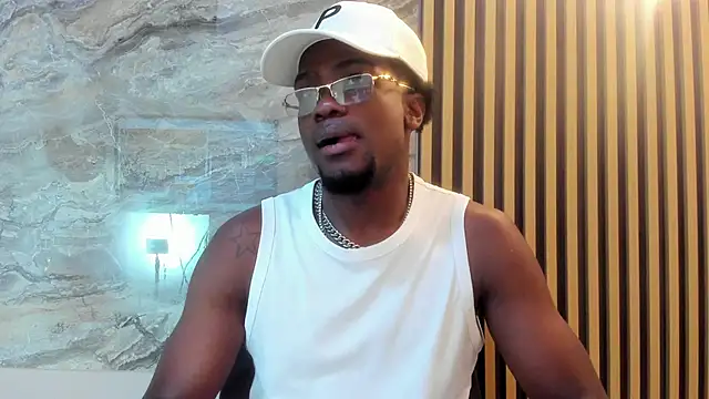 COMPTON 01 online show from October 2025 04:04:02 AM