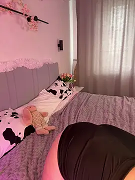 JenniferLouns online show from October 2025 10:49:01 AM