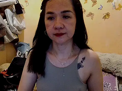 KissHott online show from November 2025 12:26:01 PM