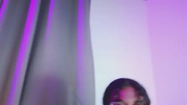 Snapshot of luna_valen chatting on October 2025 08:04:02 PM luna valen online show from October 2025 08:04:02 PM