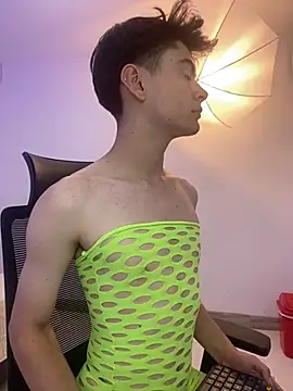 Snapshot of Sam_Clark chatting on November 2025 03:39:02 AM Sam Clark online show from November 2025 03:39:02 AM