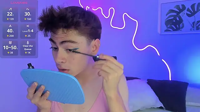 Snapshot of Sam_Clark chatting on November 2025 04:37:02 AM Sam Clark online show from November 2025 04:37:02 AM