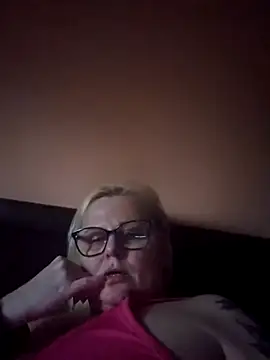 NieMaJazdyBezGwiazdy7883 online show from November 2025 11:38:02 AM