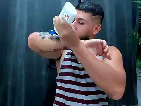 Snapshot of jasonshaw25 chatting on February 2026 05:30:02 PM jasonshaw25 online show from February 2026 05:30:02 PM