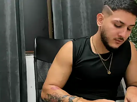 Snapshot of jasonshaw25 chatting on February 2026 06:11:02 PM jasonshaw25 online show from February 2026 06:11:02 PM