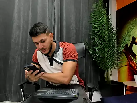 Snapshot of jasonshaw25 chatting on February 2026 05:47:02 PM jasonshaw25 online show from February 2026 05:47:02 PM