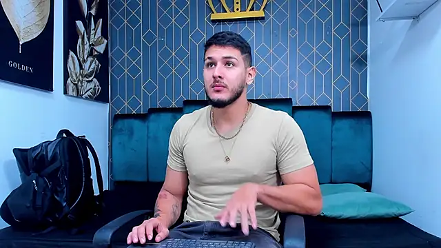 Snapshot of jasonshaw25 chatting on February 2026 05:33:01 PM jasonshaw25 online show from February 2026 05:33:01 PM