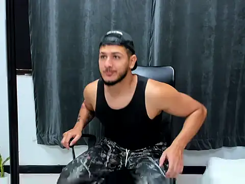 Snapshot of jasonshaw25 chatting on February 2026 05:23:02 PM jasonshaw25 online show from February 2026 05:23:02 PM