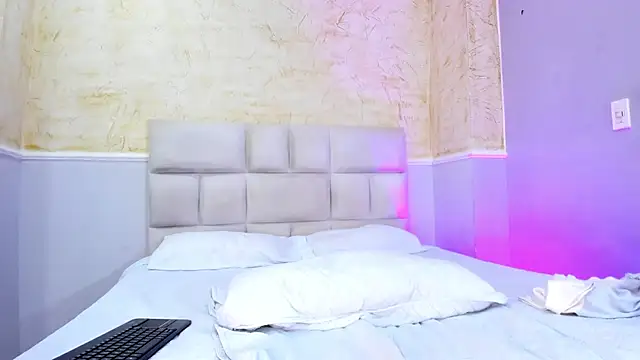 ScarletEvanss  online show from October 2025 11:32:02 AM