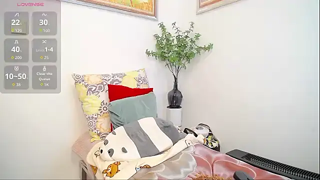 selinajuan online show from April 2026 02:42:01 PM