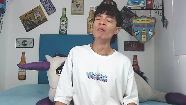 alex russo   online show from March 2026 06:45:02 PM