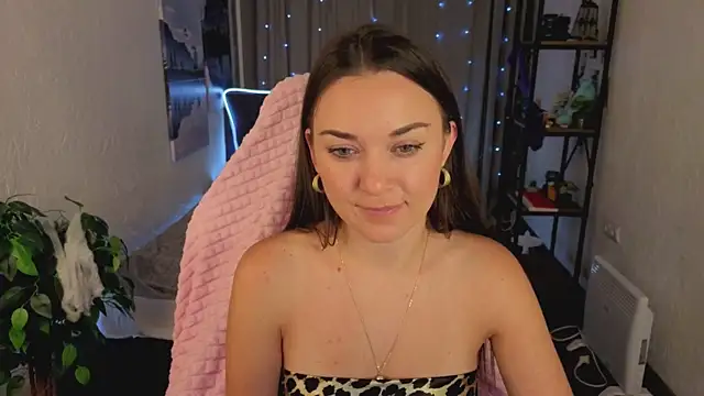 Madison Golden online show from November 2025 05:29:02 AM