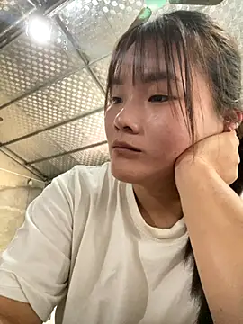 Beautiful-light22 online show from October 2025 01:24:02 AM