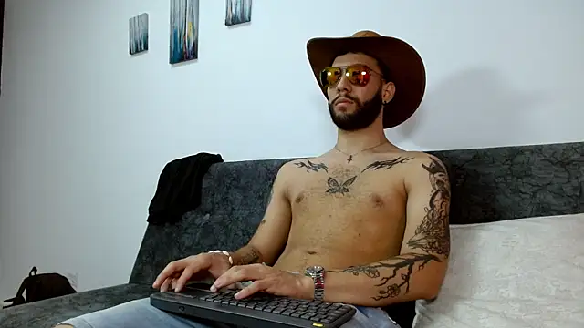 angel kyrozz online show from October 2025 07:26:02 PM