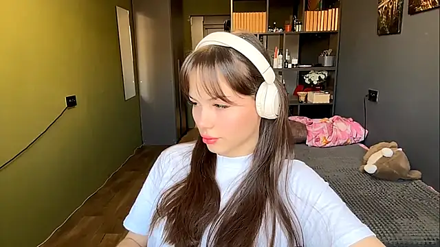 MysticAlisa online show from December 2025 06:08:02 AM