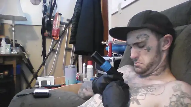 SWAGGDaddy93 online show from March 2026 07:20:02 AM