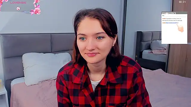 LorrieDegonia online show from October 2025 04:10:02 AM