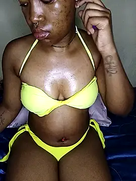 FreakieKay online show from November 2025 05:55:02 PM