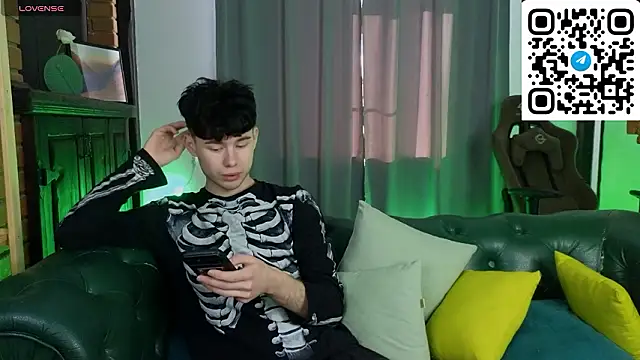 Cute Mike online show from February 2026 06:02:01 AM