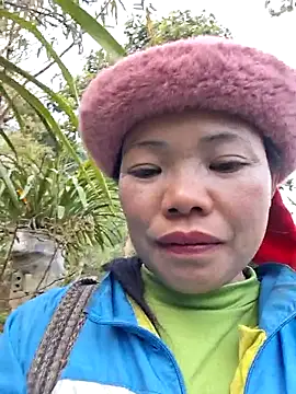 miomio-12 online show from December 2025 12:59:02 AM