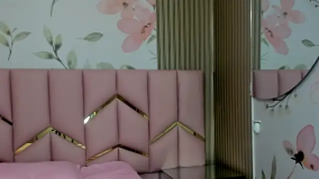 Snapshot of Laia_18 chatting on November 2025 11:48:01 PM Laia 18 online show from November 2025 11:48:01 PM