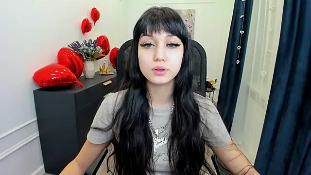 TiffanyYounge online show from February 2026 12:12:01 PM