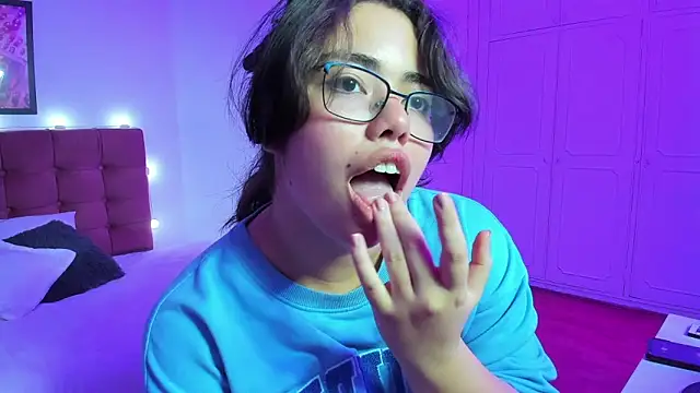 annie rose11 online show from October 2025 04:11:01 AM