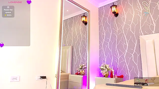 Sofiacleyton2 online show from October 2025 12:30:02 PM