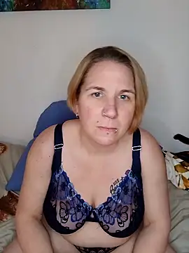 Snapshot of LaceyWestxx chatting on January 2026 06:33:01 PM LaceyWestxx online show from January 2026 06:33:01 PM